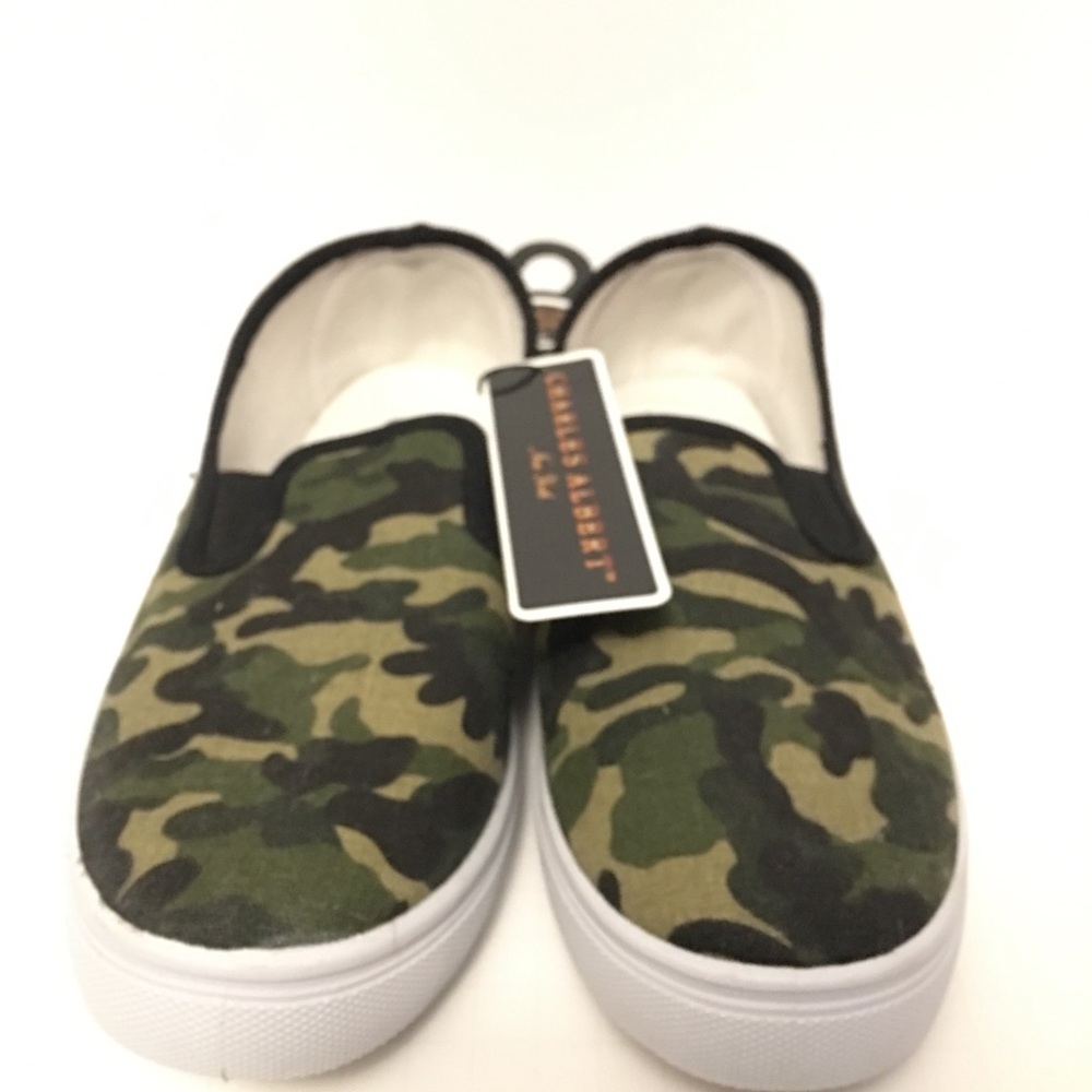 Charles Albert/New York camouflage sneakers